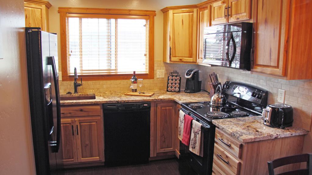 Cowboy Condo Whitefish Bagian luar foto