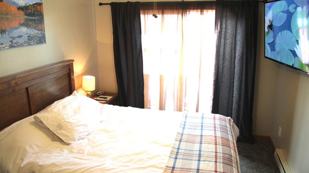 Cowboy Condo Whitefish Bagian luar foto